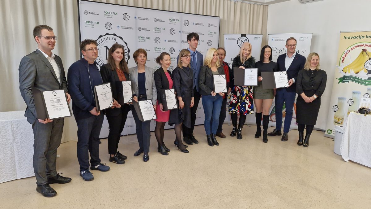 slika prejemnikov plaket inovativna živila 2025